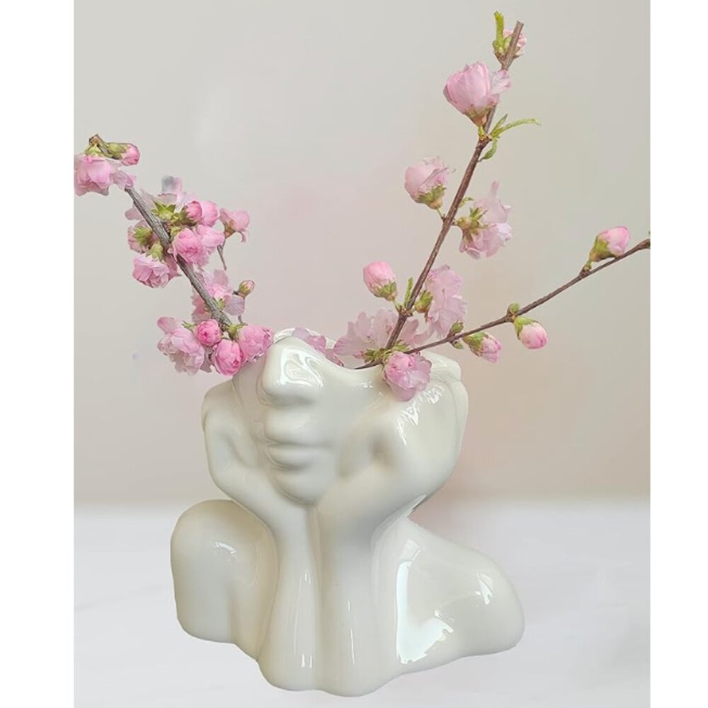 Modern Ceramic Face Art Vase – Small Female Form Sculpture for Shelf, Desk, or F